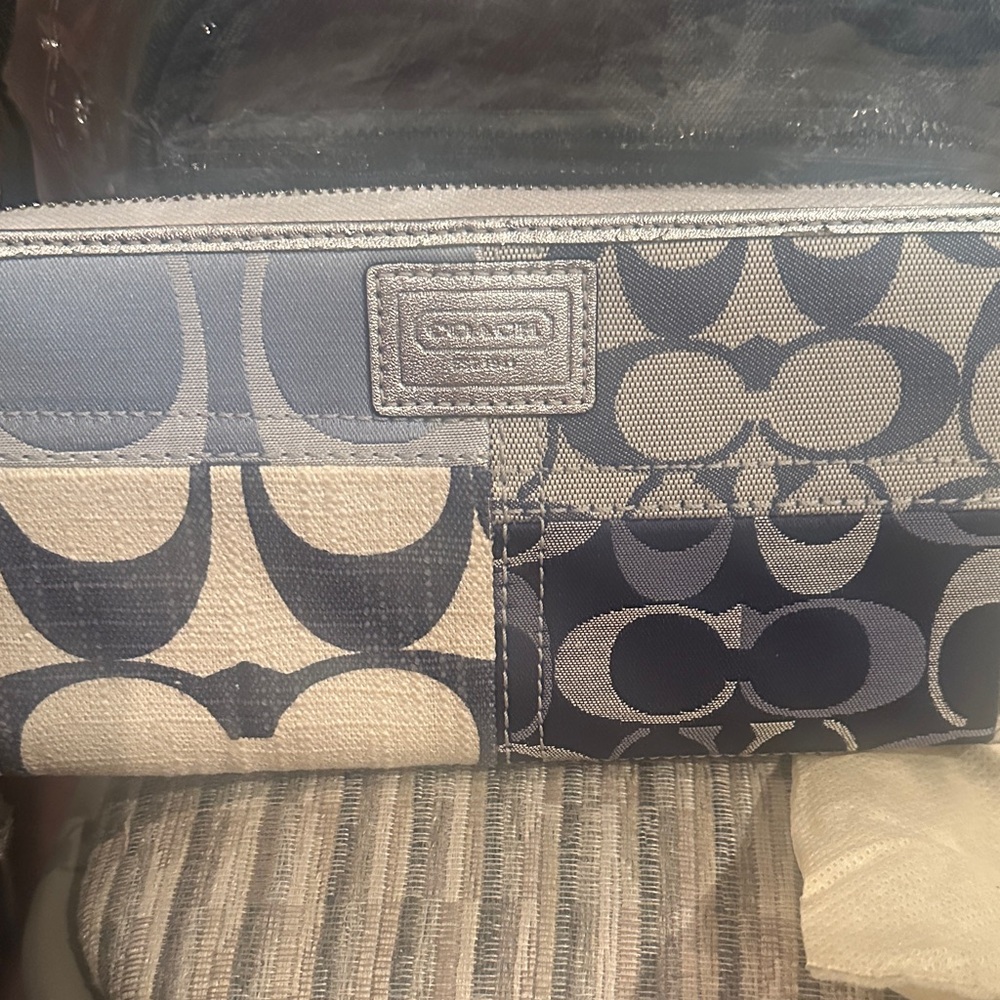 Coach Navy and Cream Signature Clutch